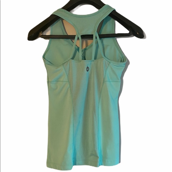 Workout Tank Top - Picture 2 of 3